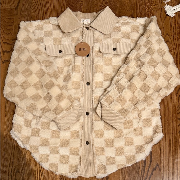 BiBi Checkered Cream Teddy Jacket medium - Picture 9 of 14